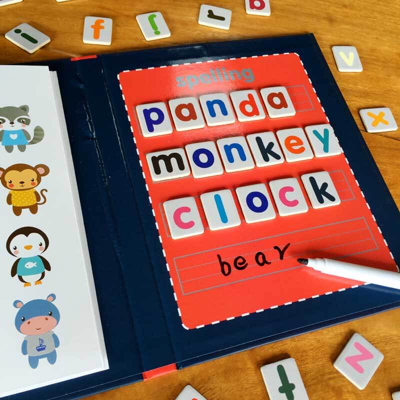 Toystar MagicWords | Learning through play - Magnetic writing and spelling book for children - Spelenderwijs leren - Magne...