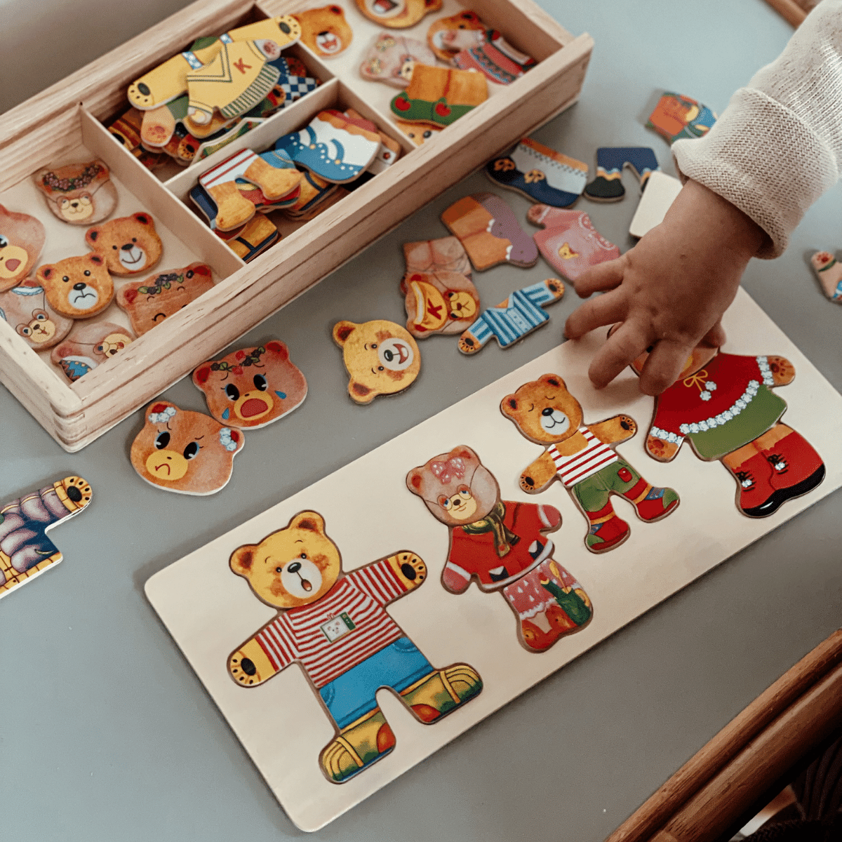 Toystar EcoToys Cartoon Bear Clothing Puzzle | Educational Wooden Game - Learn with Clothes Changes - Educatief Houten Spe...