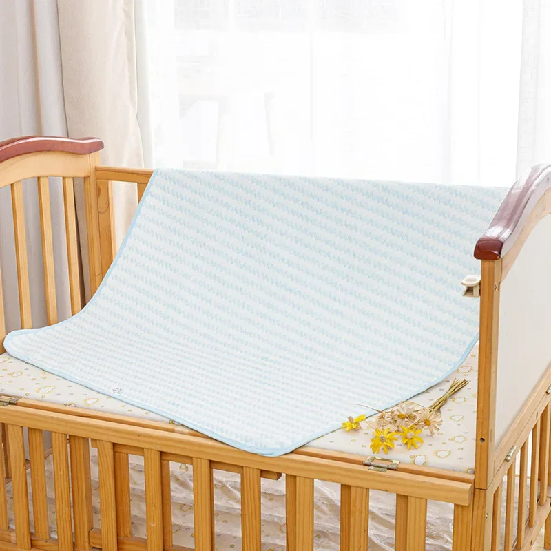 Toystar BabyDryPad | Keep your baby dry - Washable, waterproof changing mat - Houd je baby droog - Wasbaar, waterdicht ver...