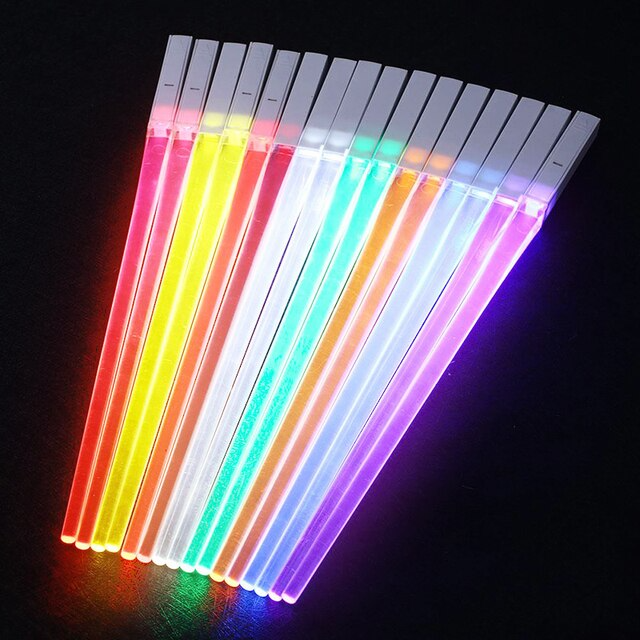 Lightsaber Chopsticks | A creative and fun way of eating - Stimulates eating pleasure and motor skills