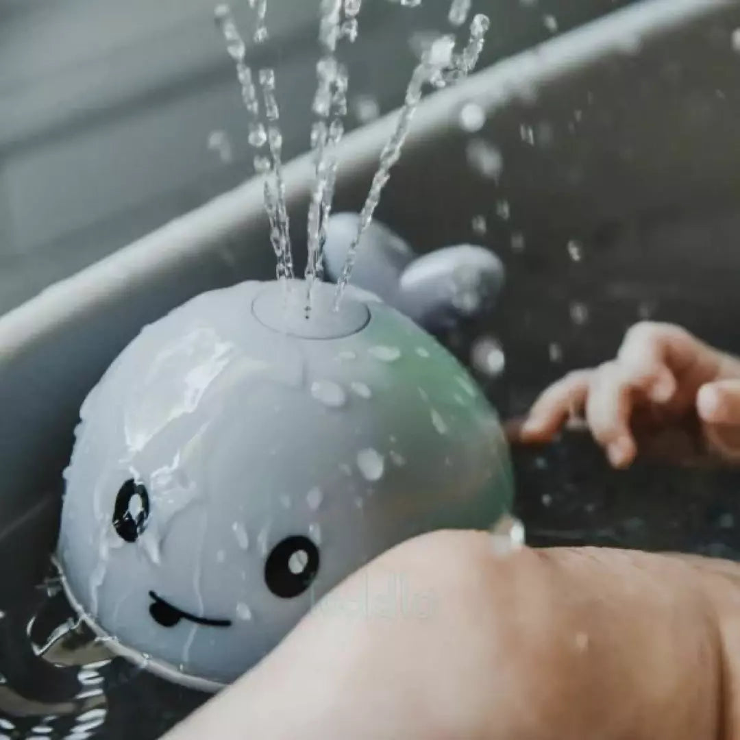 Toystar SplashWhale | Magical Bath Fun - Rechargeable Luminous Whale Bath Toy - Magisch badplezier - Oplaadbare lichtgeven...