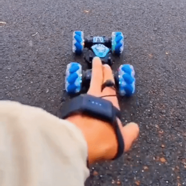 Toystar StuntBlaze | Experience unlimited stunt action - RC Transformable Stunt Car 360° Flips & 4WD - RC car (7)