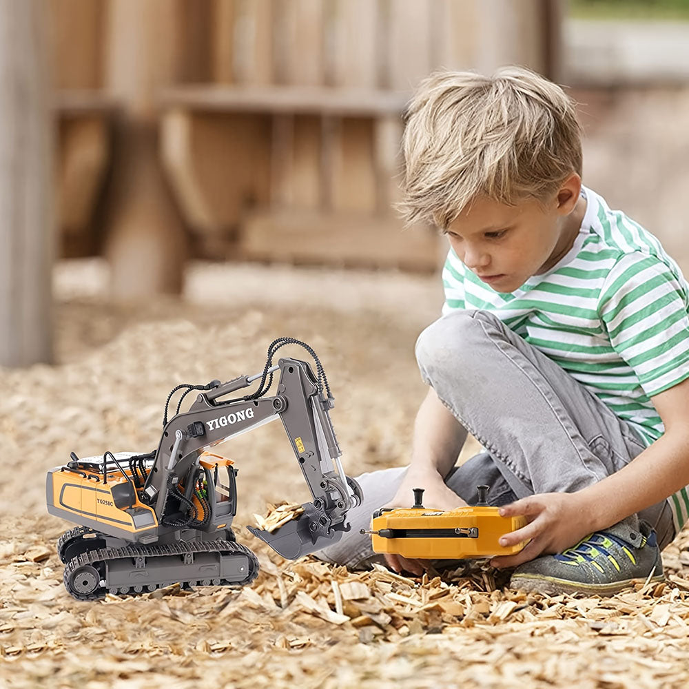Toystar RC Truck | Adventurous - Rotation and Digging in one Toy Vehicle - Avontuurlijk - Rotatie en Graafwerk in één Spee...
