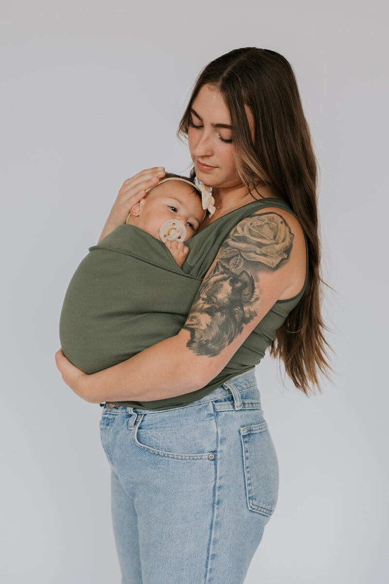 T-Shirt Baby Carrier | Comfortable & Practical - For mothers and fathers